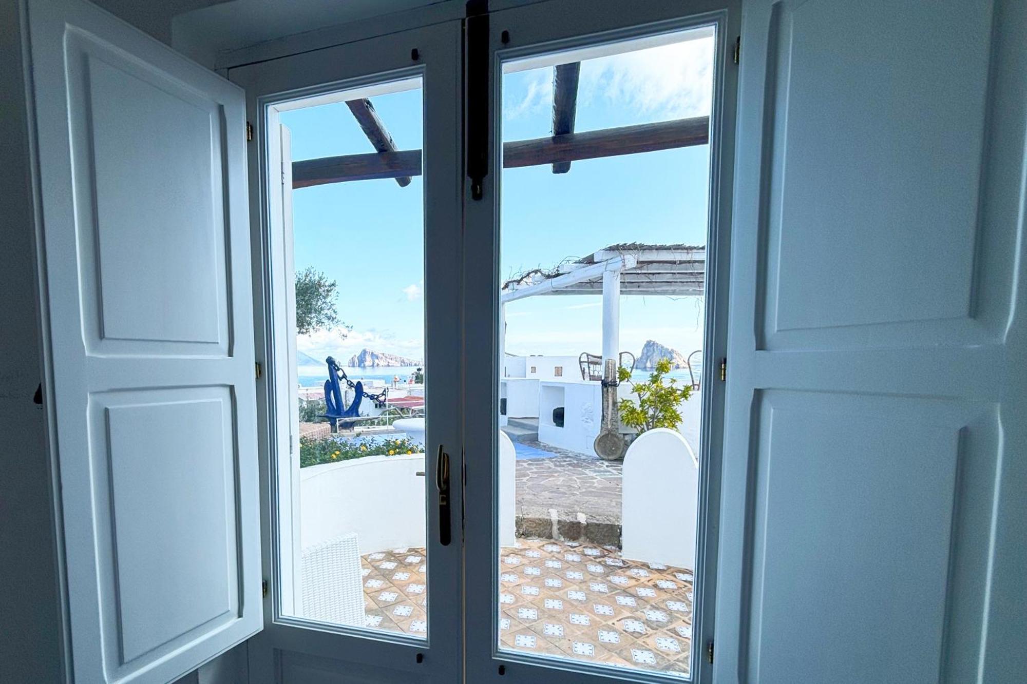 Dependance La Caletta Hotel Panarea Kültér fotó